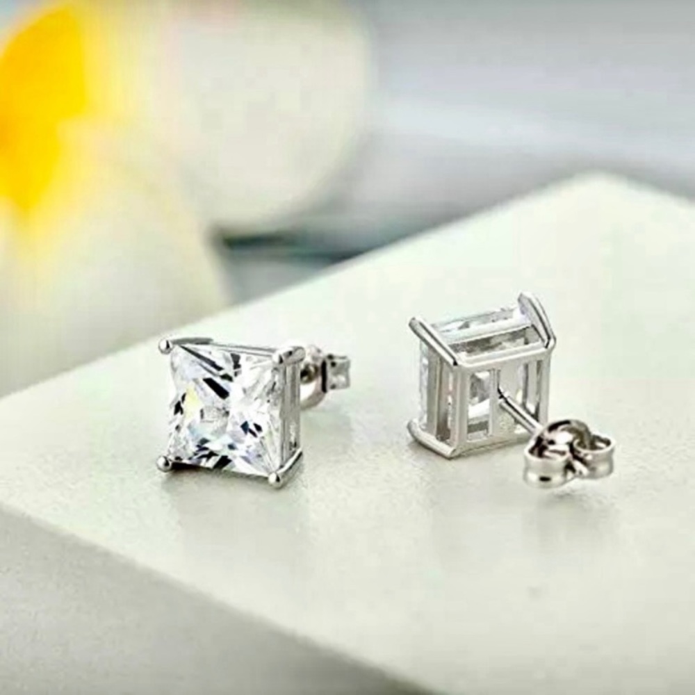 3x3mm .75 ct Princess-Cut Diamond Earrings